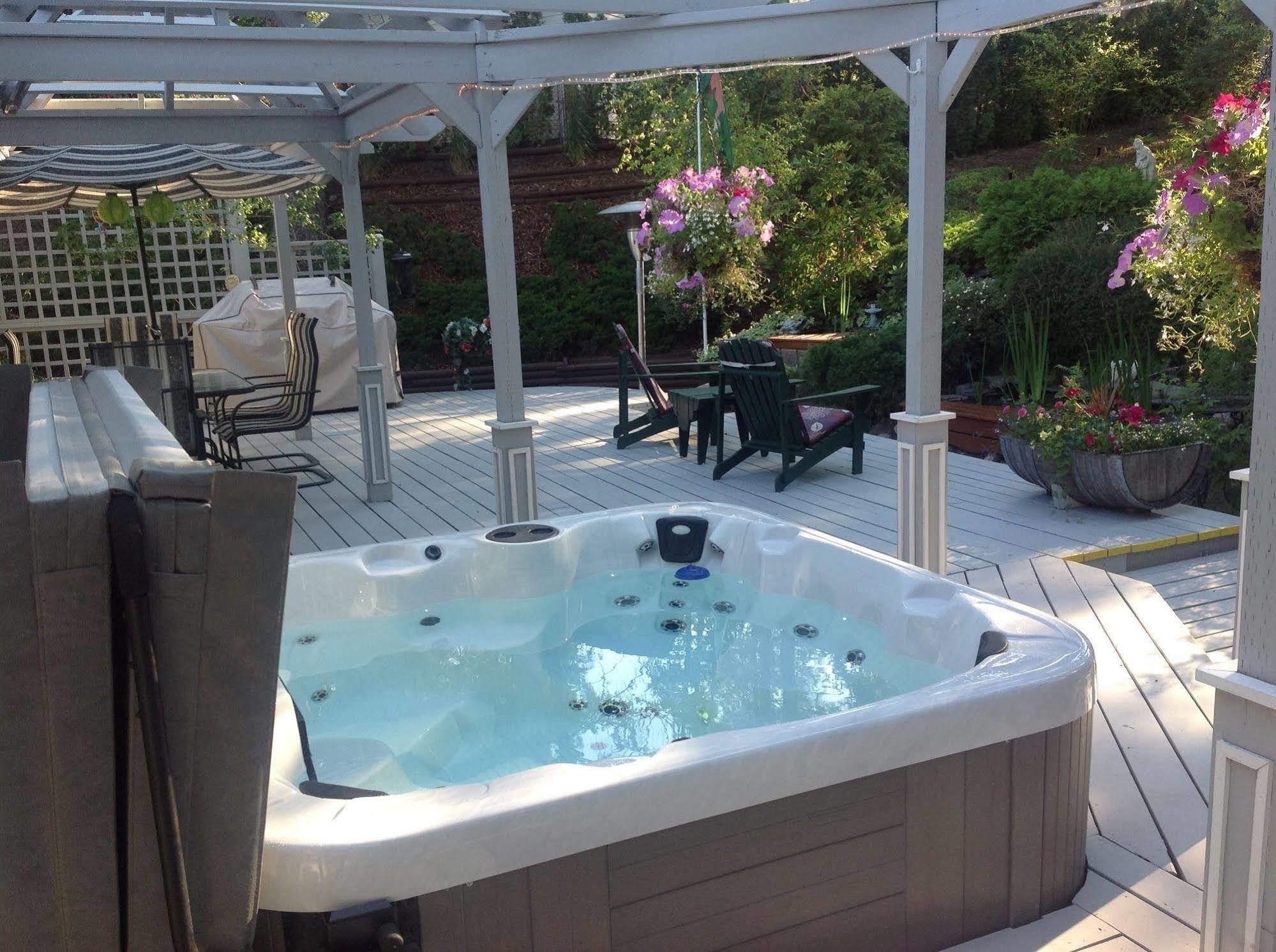 Alexandria House Bed & Breakfast West Kelowna Dış mekan fotoğraf